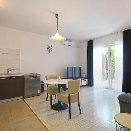 Apartament Fuer 2 Personen Ca 45 Qm In Pula, Istrien Istrische Riviera