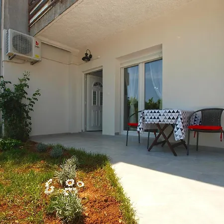 Apartament Fuer 2 Personen Ca 45 Qm In Pula, Istrien Istrische Riviera *